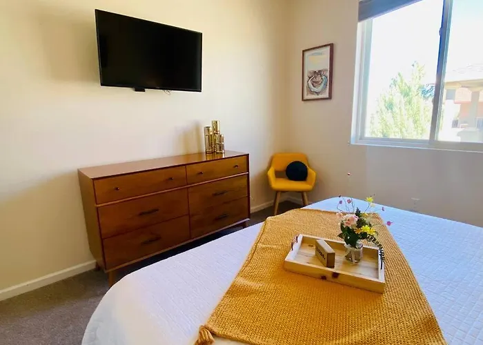 Modern 3 Bedroom Holiday home Cottonwood