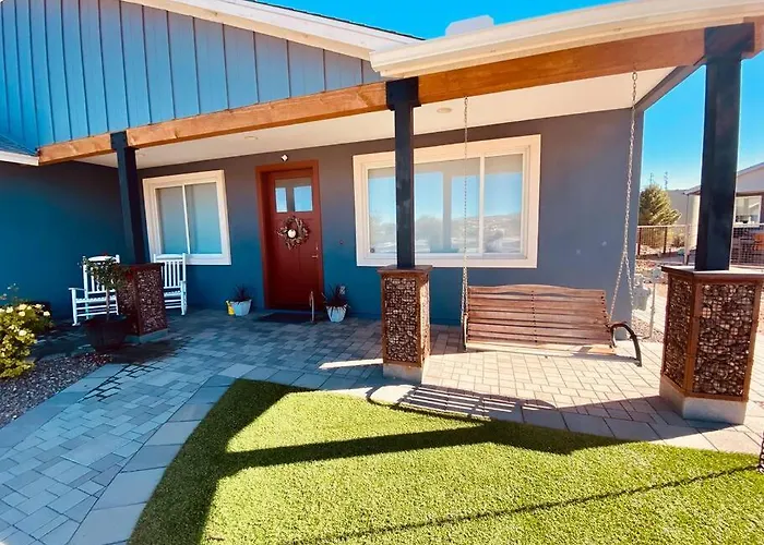 Modern 3 Bedroom Holiday home
