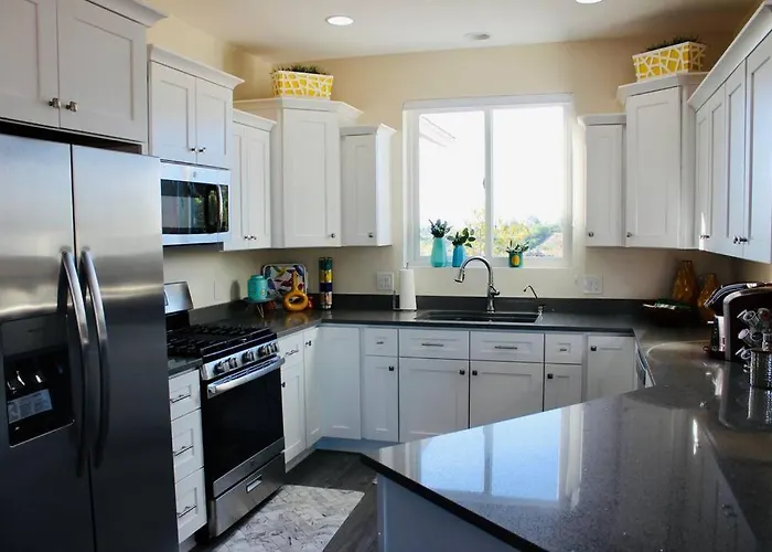 Modern 3 Bedroom Cottonwood