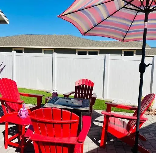 Modern 3 Bedroom Holiday home Cottonwood
