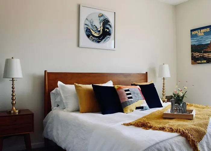 Modern 3 Bedroom Holiday home *