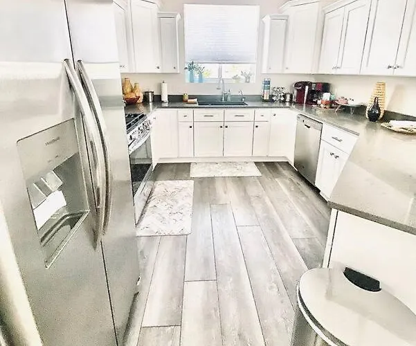 Modern 3 Bedroom Holiday home *