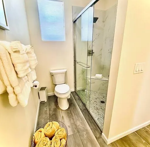 Modern 3 Bedroom Holiday home *